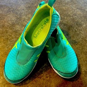 Asics Metrolyte , Sz 7 1/2